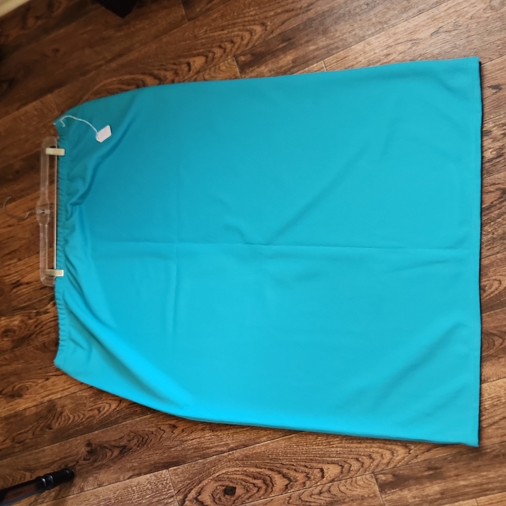 Women's size 4X blue pencil skirt